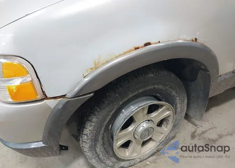 2005 Ford Explorer Xlt/Xlt Sport z USA, uszkodzony, nr VIN 1FMZU73E35UB49672